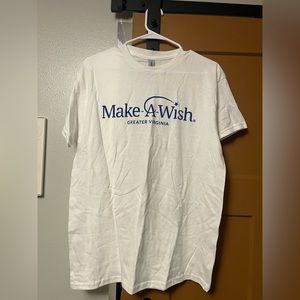 White tshirt (never worn)